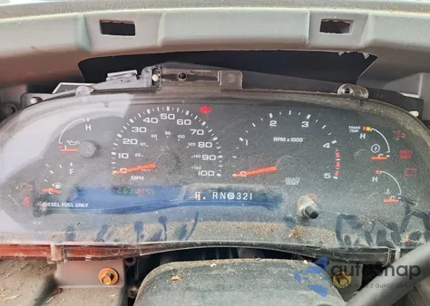 2004 Ford F250 Super Duty из США, поврежденный, VIN 1FTNX20P94EA81521